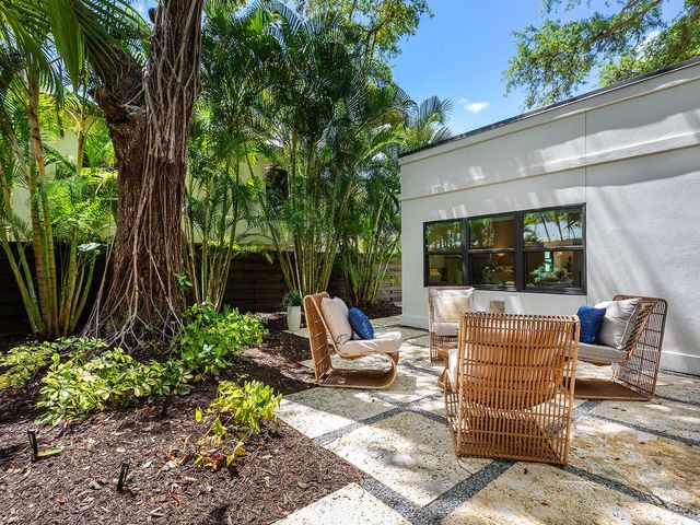 617 MADISON COURT, Sarasota, FL 34236