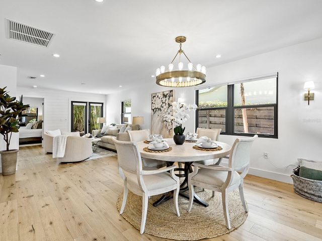 617 MADISON COURT, Sarasota, FL 34236