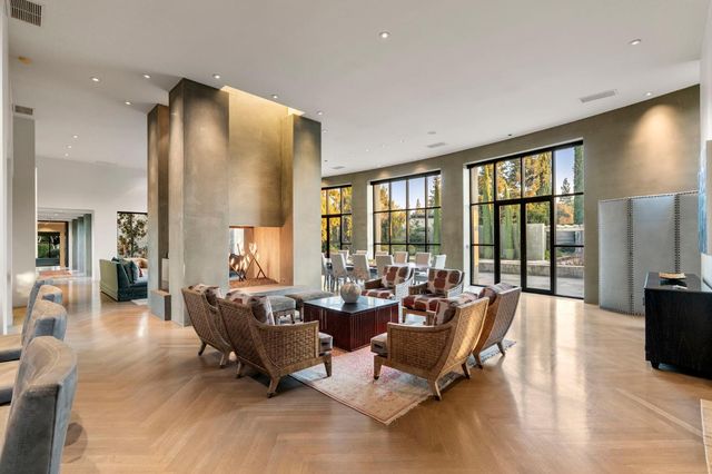 6900 Corte Del Sol, Modesto, CA 95356