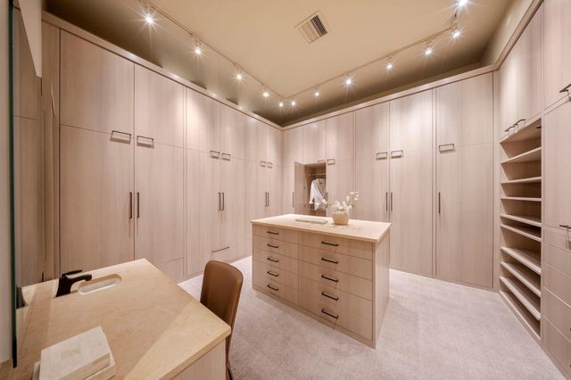 6900 Corte Del Sol, Modesto, CA 95356