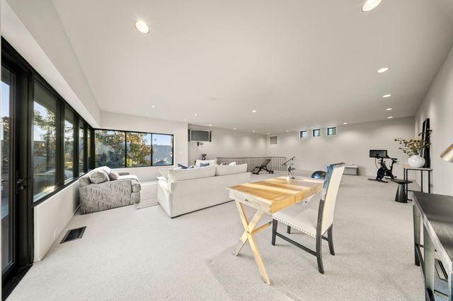 6900 Corte Del Sol, Modesto, CA 95356