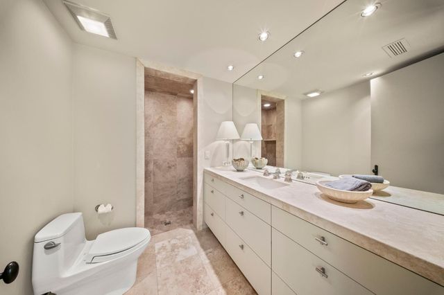 6900 Corte Del Sol, Modesto, CA 95356