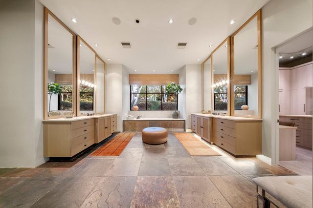 6900 Corte Del Sol, Modesto, CA 95356