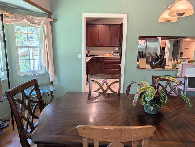 10388 Kenwood Dr, Grass Valley, CA 95949