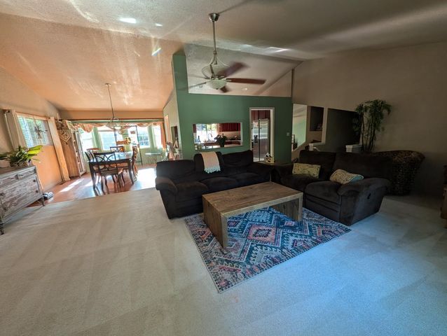 10388 Kenwood Dr, Grass Valley, CA 95949