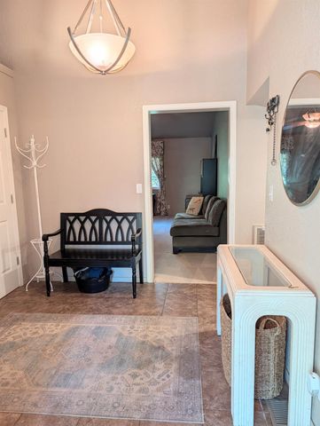 10388 Kenwood Dr, Grass Valley, CA 95949