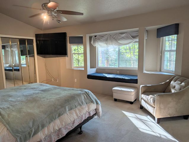 10388 Kenwood Dr, Grass Valley, CA 95949