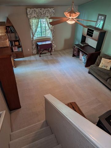 10388 Kenwood Dr, Grass Valley, CA 95949