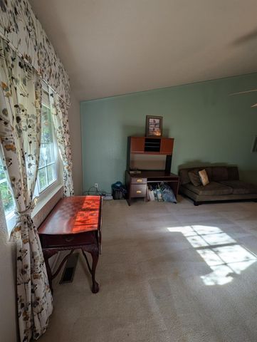 10388 Kenwood Dr, Grass Valley, CA 95949