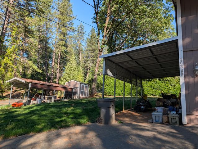 10388 Kenwood Dr, Grass Valley, CA 95949