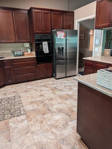 10388 Kenwood Dr, Grass Valley, CA 95949