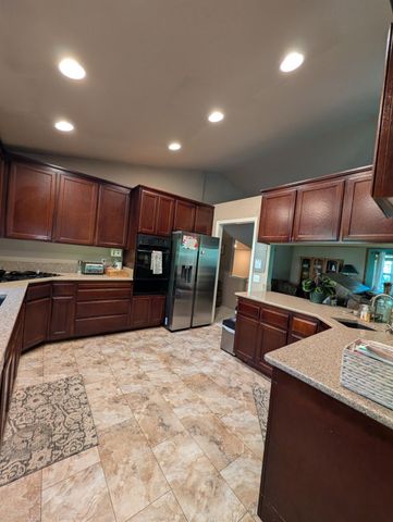 10388 Kenwood Dr, Grass Valley, CA 95949