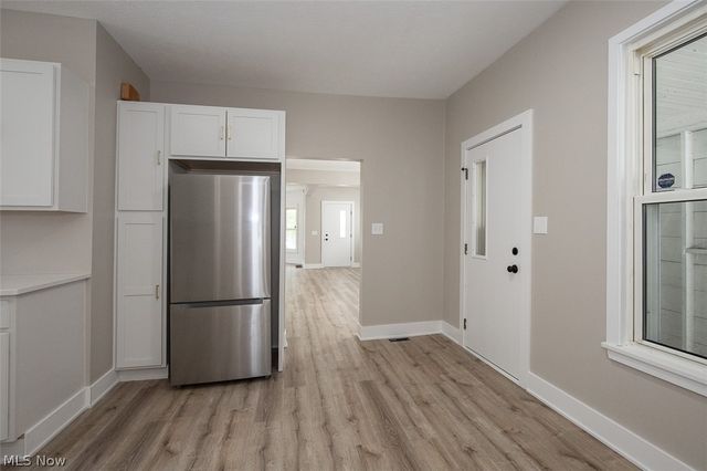 1521 Newman Avenue, Lakewood, OH 44107