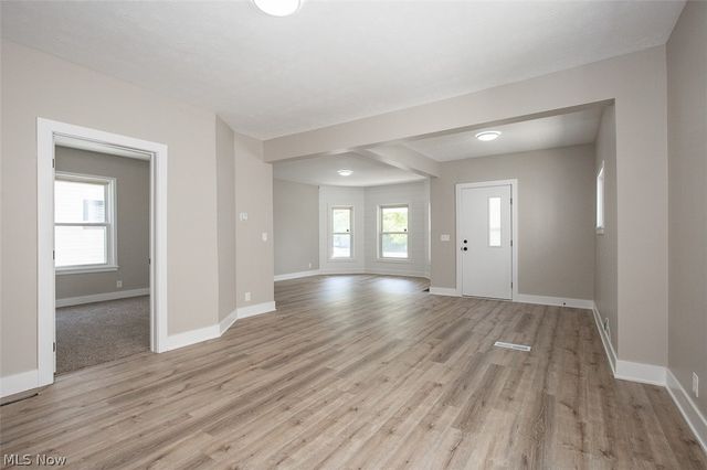 1521 Newman Avenue, Lakewood, OH 44107