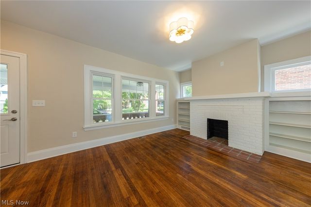 3520 Bainbridge Road, Cleveland Heights, OH 44118