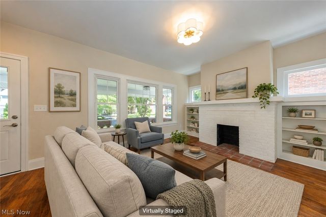 3520 Bainbridge Road, Cleveland Heights, OH 44118