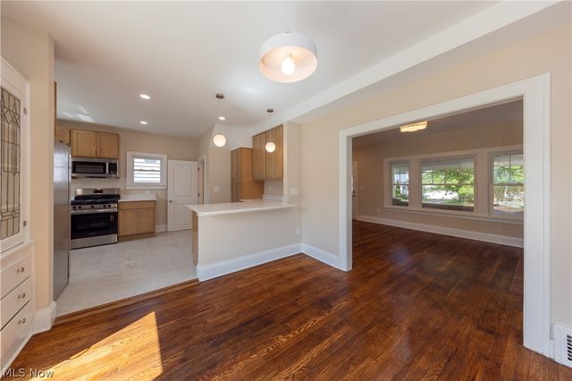 3520 Bainbridge Road, Cleveland Heights, OH 44118