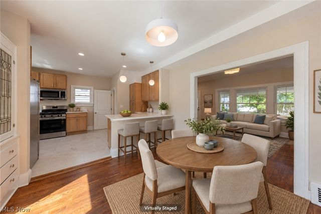 3520 Bainbridge Road, Cleveland Heights, OH 44118