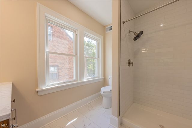 3520 Bainbridge Road, Cleveland Heights, OH 44118