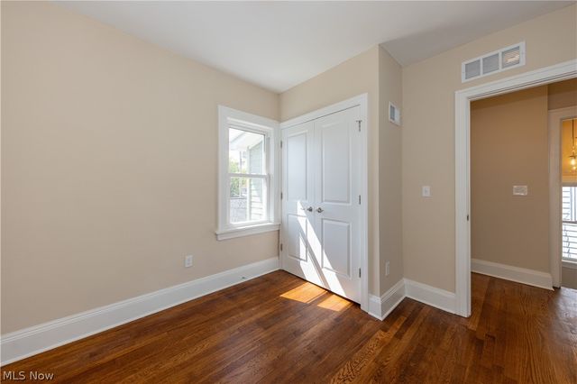 3520 Bainbridge Road, Cleveland Heights, OH 44118