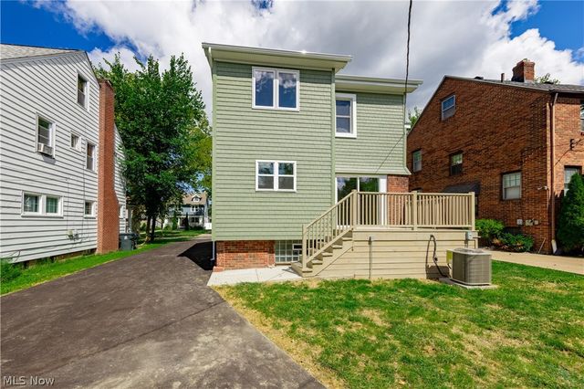 3520 Bainbridge Road, Cleveland Heights, OH 44118
