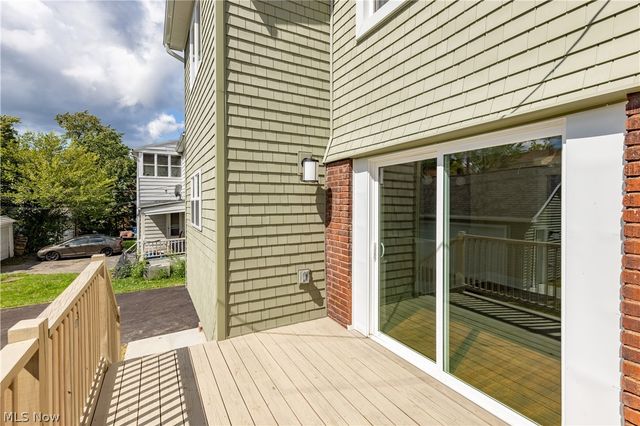 3520 Bainbridge Road, Cleveland Heights, OH 44118