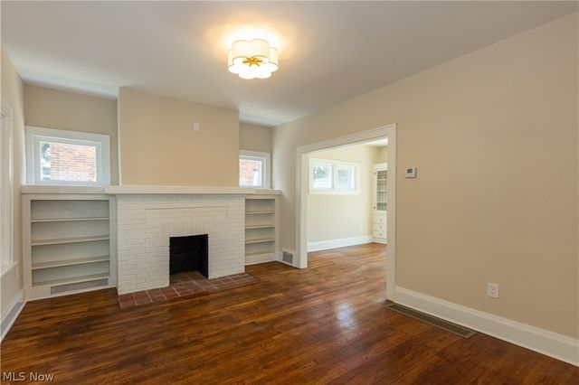 3520 Bainbridge Road, Cleveland Heights, OH 44118