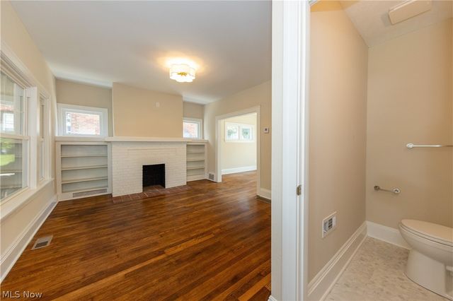 3520 Bainbridge Road, Cleveland Heights, OH 44118