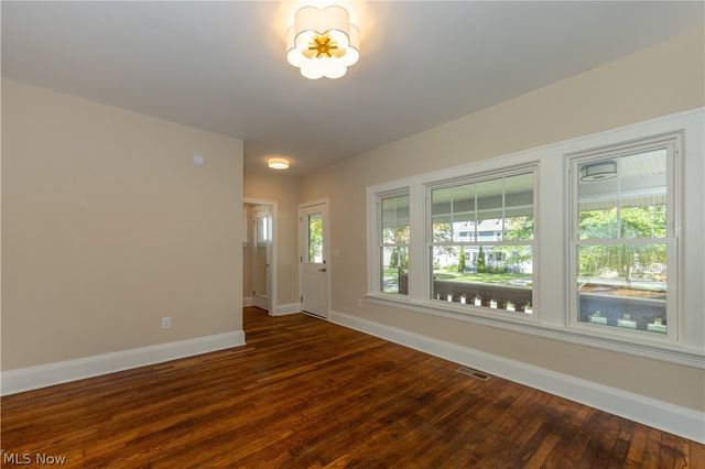 3520 Bainbridge Road, Cleveland Heights, OH 44118