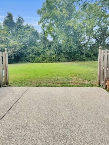 234B Grand Ave B, Spring Hill, TN 37174