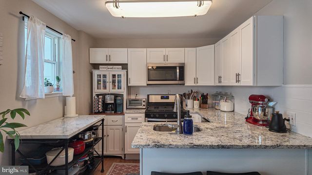 3520 CHURCHILL LN, Philadelphia, PA 19114