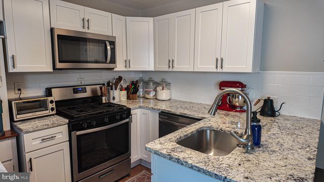 3520 CHURCHILL LN, Philadelphia, PA 19114