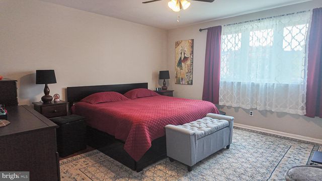 3520 CHURCHILL LN, Philadelphia, PA 19114