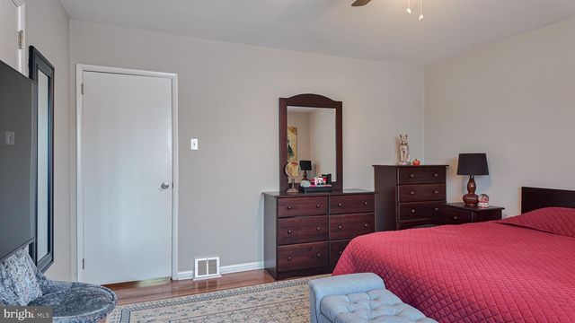 3520 CHURCHILL LN, Philadelphia, PA 19114
