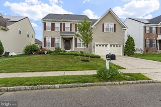 54 MEADOW RUN RD, Bordentown, NJ 08505