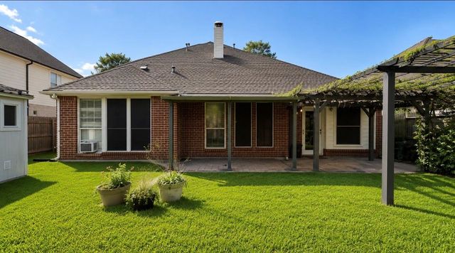 423 Blossomwood Drive, League City, TX 77573