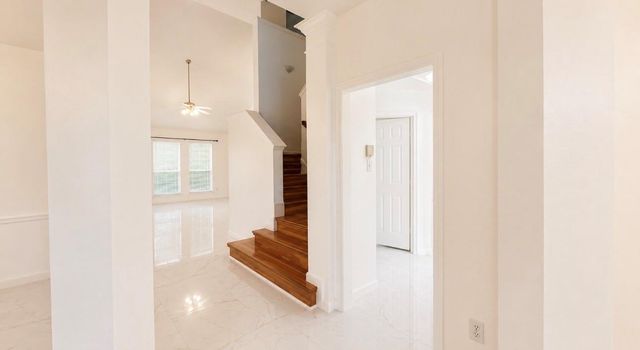 423 Blossomwood Drive, League City, TX 77573