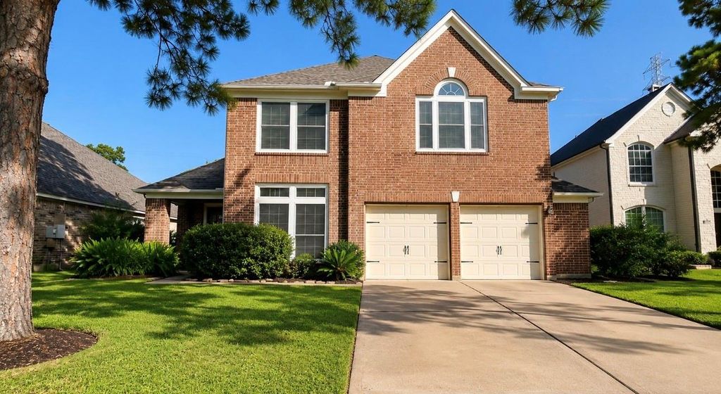 423 Blossomwood Drive, League City, TX 77573