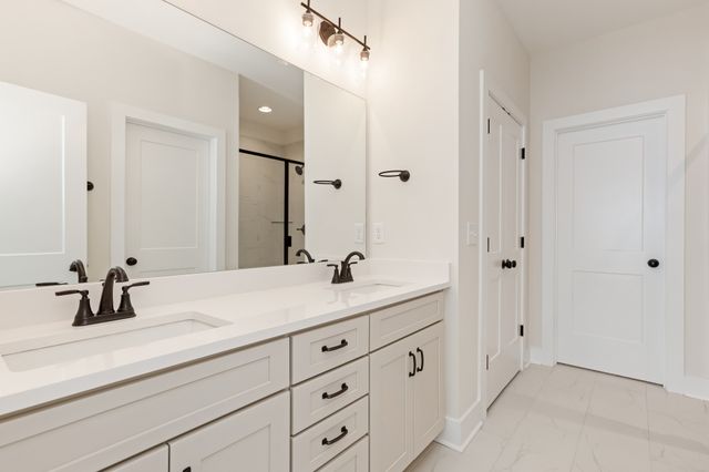 313 Jasmine Park, Hermitage, TN 37076