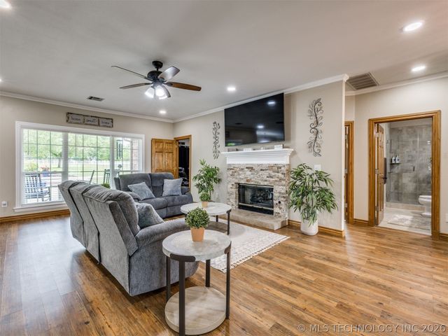 15611 E 112th Street North, Owasso, OK 74055