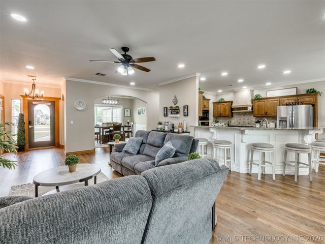 15611 E 112th Street North, Owasso, OK 74055