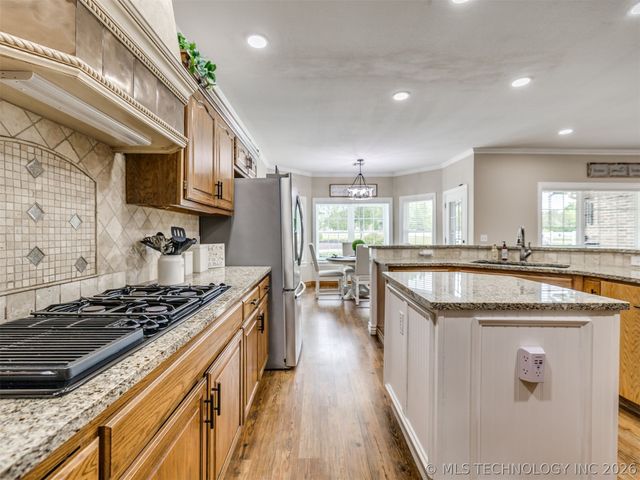 15611 E 112th Street North, Owasso, OK 74055