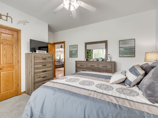 15611 E 112th Street North, Owasso, OK 74055