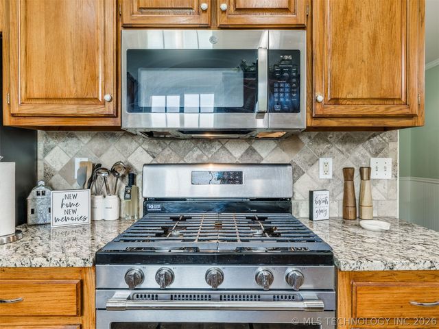 15611 E 112th Street North, Owasso, OK 74055