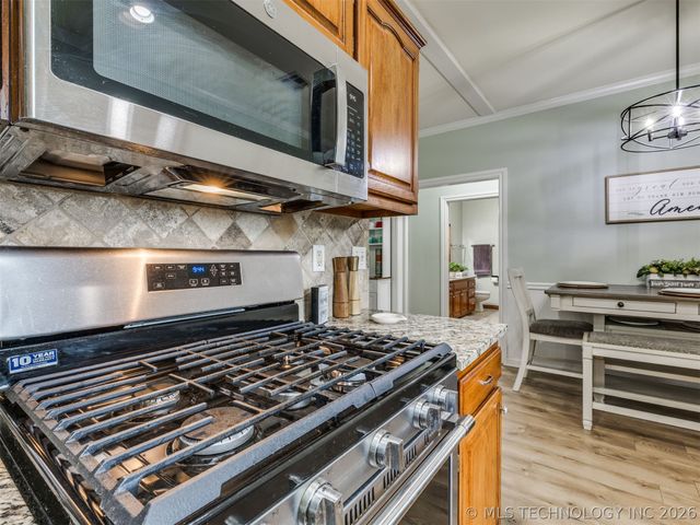 15611 E 112th Street North, Owasso, OK 74055