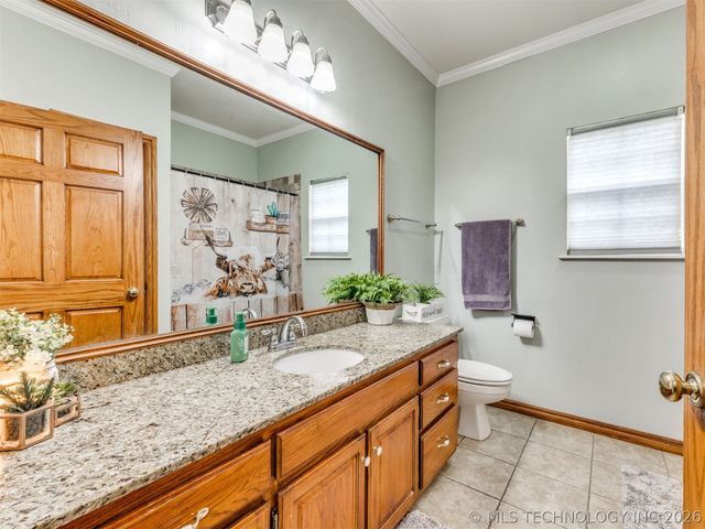 15611 E 112th Street North, Owasso, OK 74055