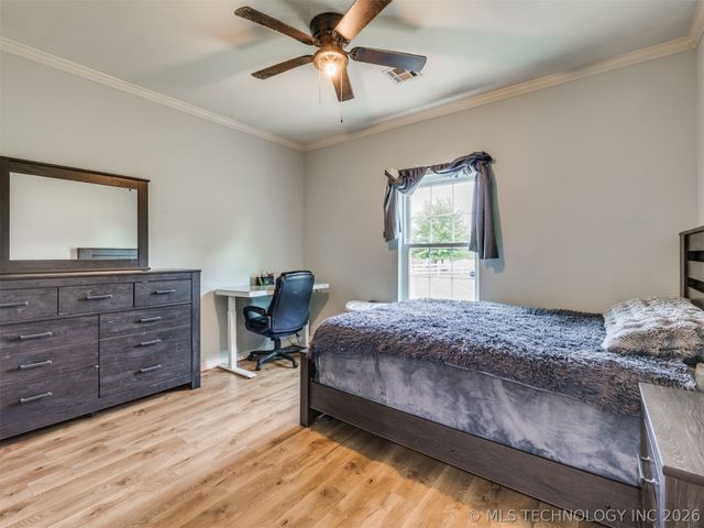15611 E 112th Street North, Owasso, OK 74055