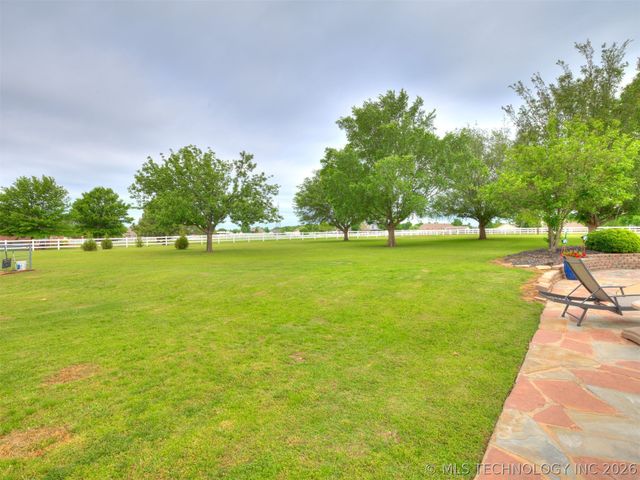 15611 E 112th Street North, Owasso, OK 74055