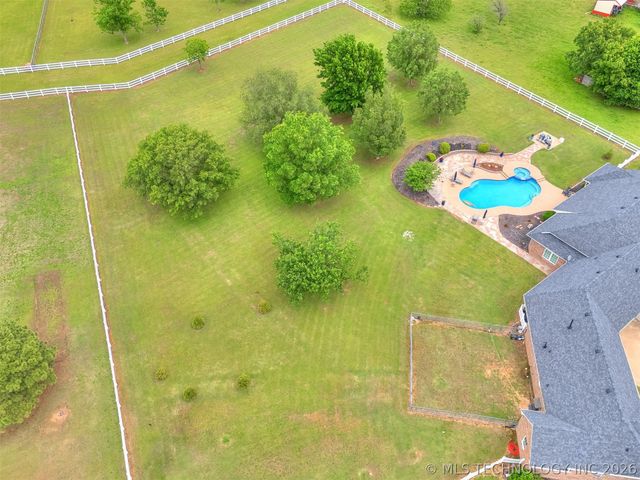 15611 E 112th Street North, Owasso, OK 74055