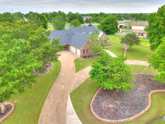 15611 E 112th Street North, Owasso, OK 74055